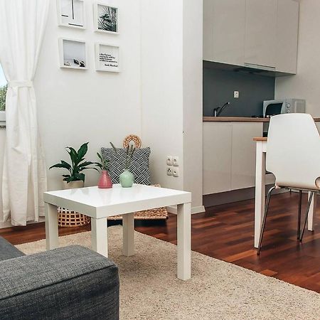 Charming Apartment Luna Zara Esterno foto